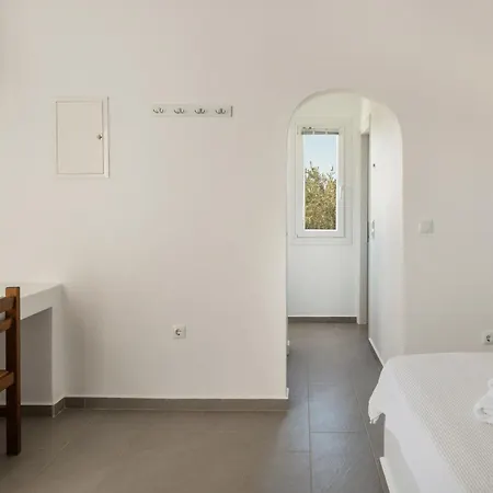 Andriana's 2 - Cycladic With Garden , Paros דירה *