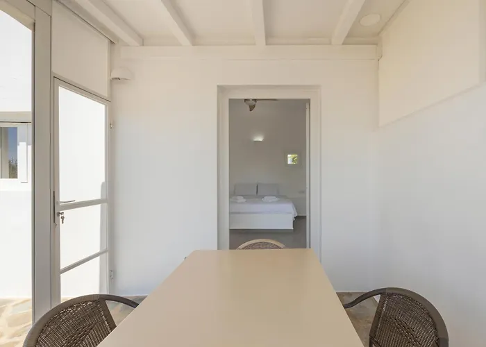 Andriana's 2 - Cycladic With Garden , Paros Lägenhet