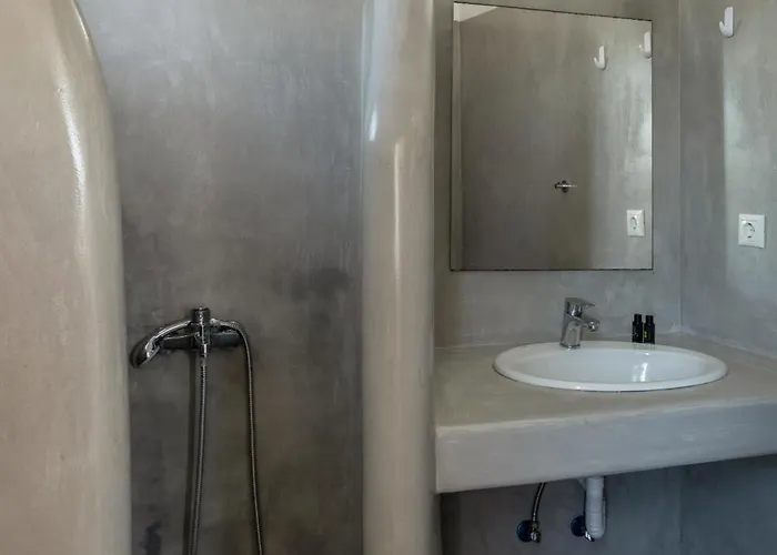 Andriana's 2 - Cycladic With Garden , Paros * Drios